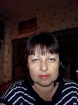 AuroKaria online show from April 12, 2:09 pm