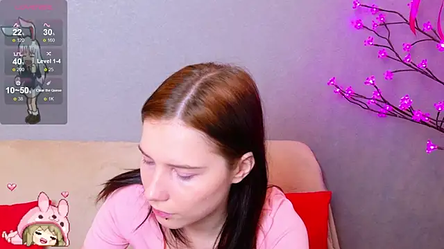 CleoBloom  online show from April 9, 5:18 pm