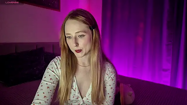 Polly Candy online show from April 15, 2:39 pm