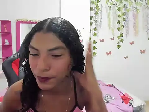 caramelo hot11 online show from April 6, 7:04 pm