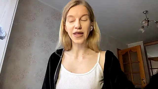 CuriousMildness online show from April 15, 9:10 am