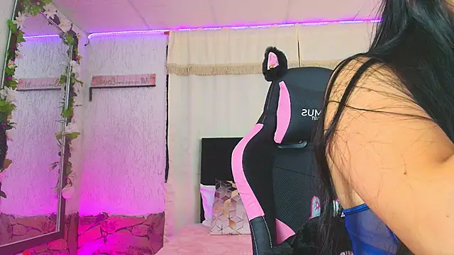 molly bick online show from April 16, 2:39 pm