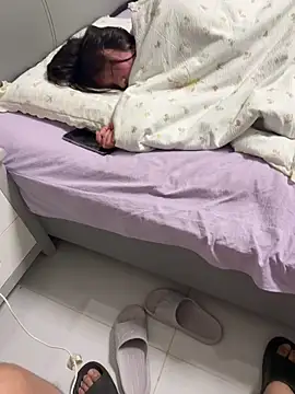 L7D8521 online show from April 16, 2:28 pm