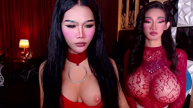 ThaliaSilvaTS online show from April 13, 11:33 am