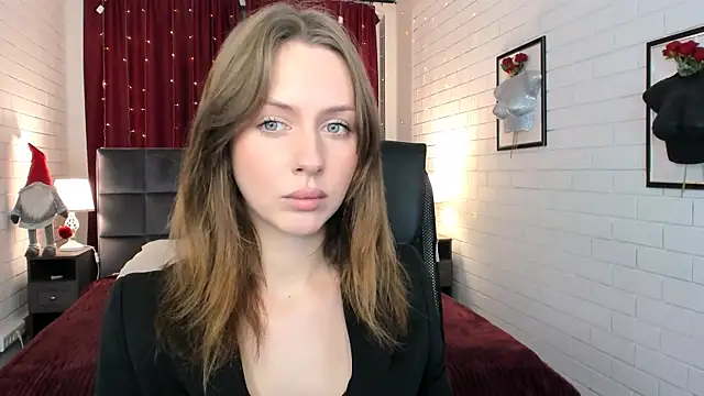 MeganClapp online show from April 20, 5:10 am