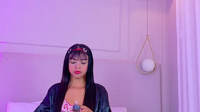 AlanaScoott online show from April 16, 3:29 am