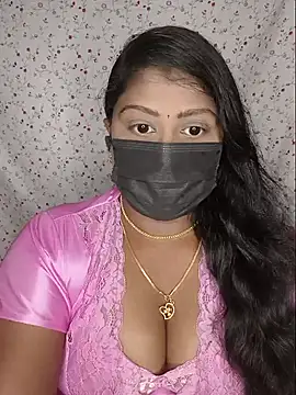 Romantic Woman online show from July 24, 6:38 pm
