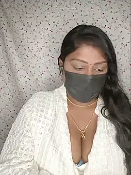 Romantic Woman online show from July 19, 6:54 pm