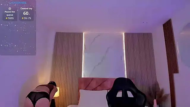 clairemillerx online show from June 9, 7:46 pm