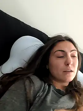 alwayswettt online show from April 18, 7:58 pm