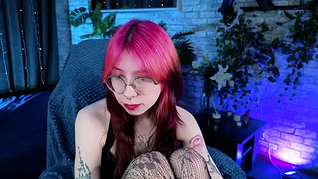 Alice Nyx online show from April 12, 9:06 pm