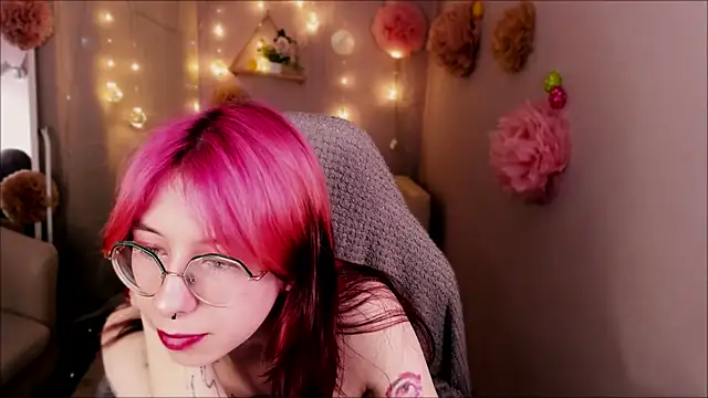 Alice Nyx online show from April 16, 9:39 pm