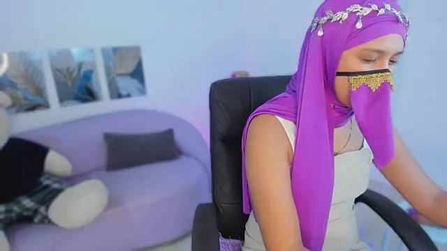 LaylaTemptMe online show from April 17, 9:22 am