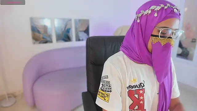 LaylaTemptMe online show from April 16, 10:04 am