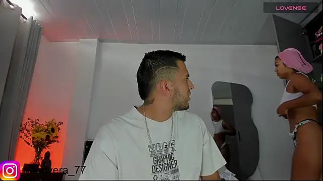 Emma Nico online show from April 18, 7:40 pm