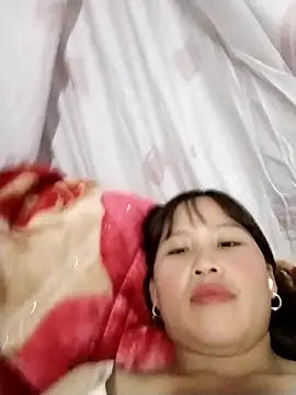 Yo-must online show from April 15, 2:39 pm