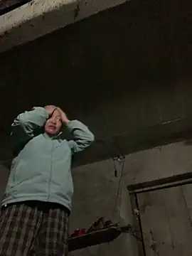 candy-beo online show from April 18, 1:24 pm