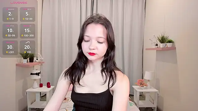 OliviaRice online show from April 12, 7:38 pm