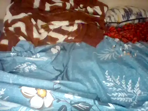 TracyMeme1999 online show from April 12, 12:03 am