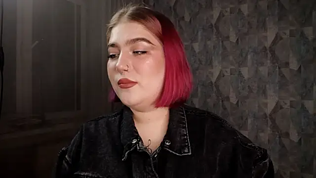 E thie online show from April 9, 2:11 pm