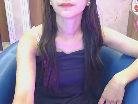 sweeet-Doll online show from April 11, 7:03 am