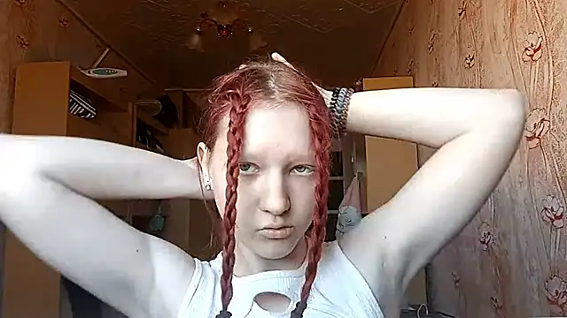 BirgitKamal online show from April 14, 1:11 pm