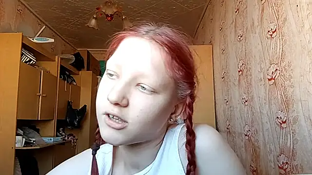 BirgitKamal online show from April 11, 8:07 am