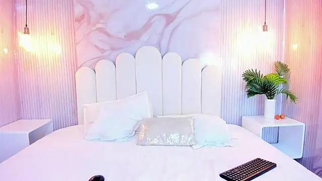 foxi cameron online show from April 19, 3:06 am