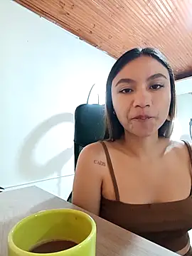 Leticia Hinkley  online show from April 17, 12:40 pm