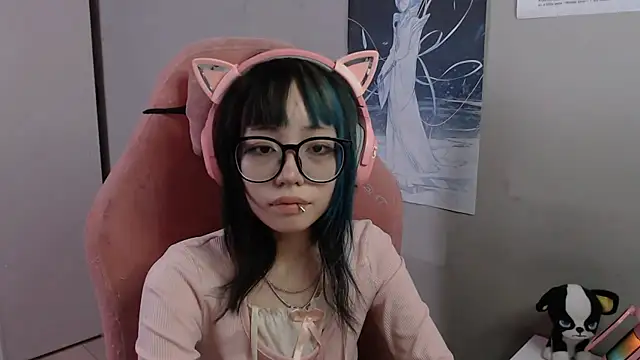 SaxonDibs online show from April 20, 1:03 pm