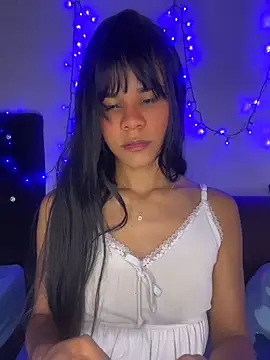 ChloeFox2 online show from April 14, 3:17 am