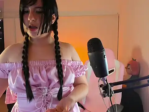 natsuki star online show from April 16, 12:05 pm