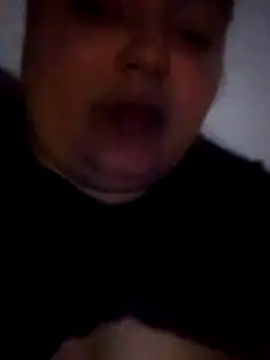 criscvwolff99 online show from April 15, 10:21 pm