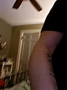 Mijaaaa12121 online show from April 15, 3:29 am