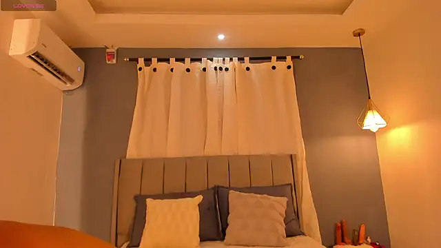 sweetkimmie  online show from April 16, 11:21 am