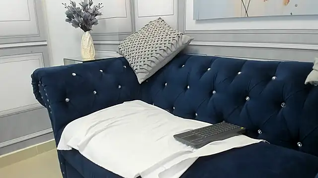 skinny pervert4u online show from April 18, 1:52 am