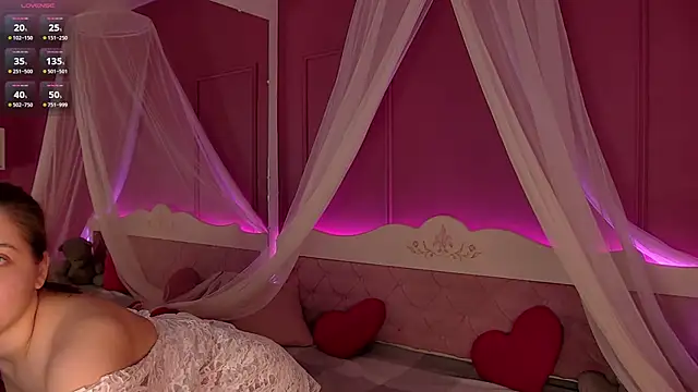 RubyCollin online show from April 16, 8:30 pm