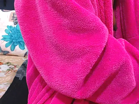 ChocolateClitt online show from April 7, 12:40 pm