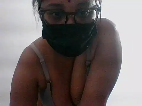 sexy nita online show from April 11, 2:43 pm