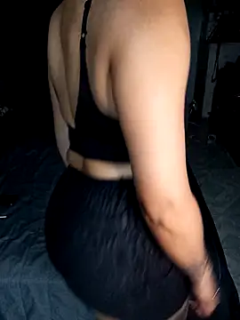 JessyFon online show from April 16, 1:06 am