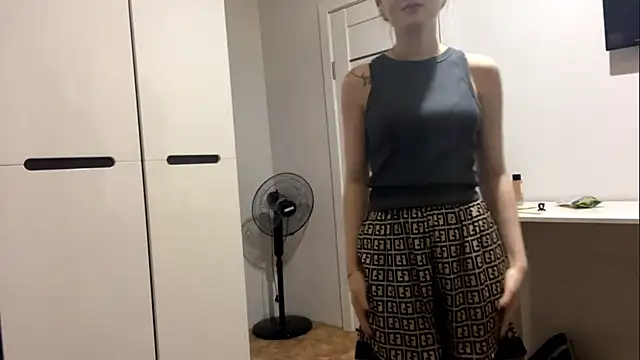 braveblush online show from April 9, 8:58 pm