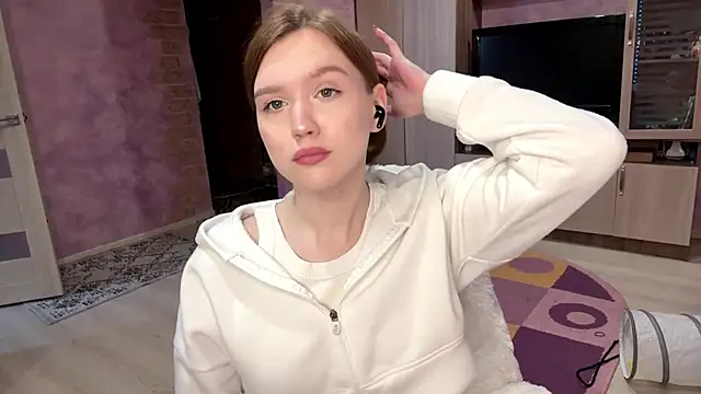 DorotaMeowtTo online show from April 10, 11:05 am