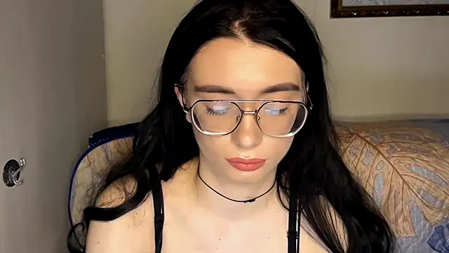 RenataBrought online show from April 15, 7:58 pm