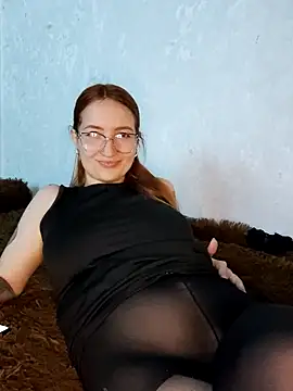 LeonaFox online show from April 15, 8:37 am