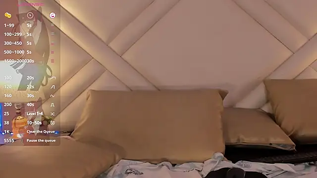 Angel-Dove online show from April 17, 9:50 pm