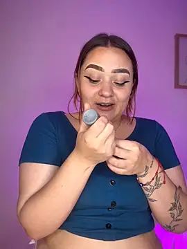 ziara white online show from April 16, 9:39 pm