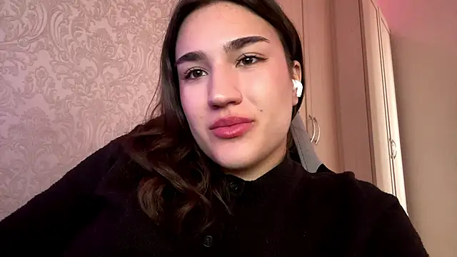 Mary Nitherson online show from April 19, 8:47 am