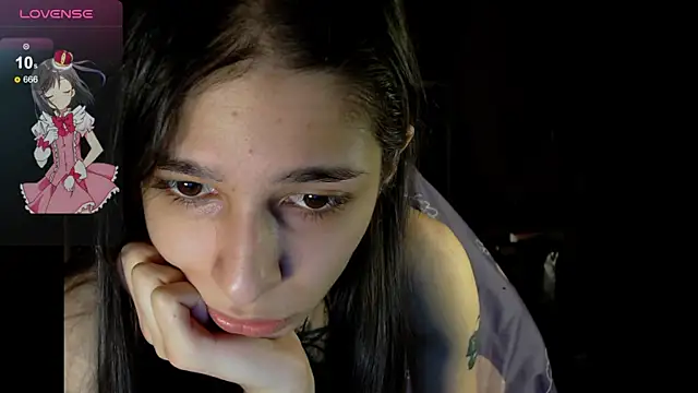 Kelly Xenny online show from April 18, 7:40 pm