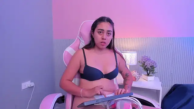 rose smitth online show from April 9, 7:08 pm