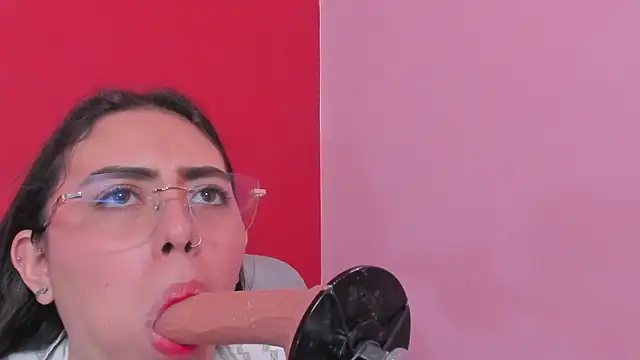 rose smitth online show from April 17, 9:50 pm